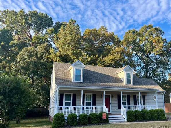 4102 Kings Gate Rd, Chester, VA 23831