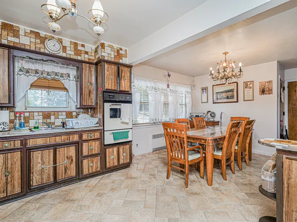 2421 West 1st Street image 8 of 30