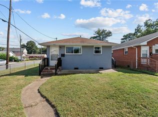 526 Powhatan Pkwy, Hampton, VA 23661
