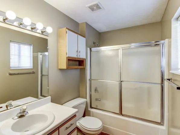 Deer Park Apartments