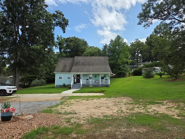 108 Lakeshore Dr, Greenwood, SC 29649