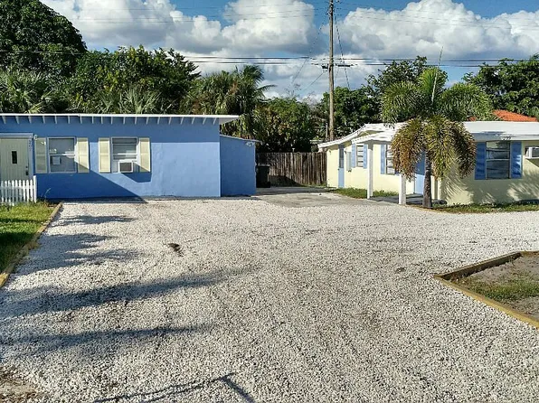 209 SE 5th St, Delray Beach, FL 33483