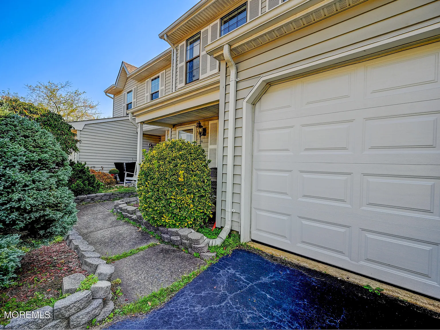 3 bed, 2.5 bath, 1504 sqft, $3,600 — Photo 3