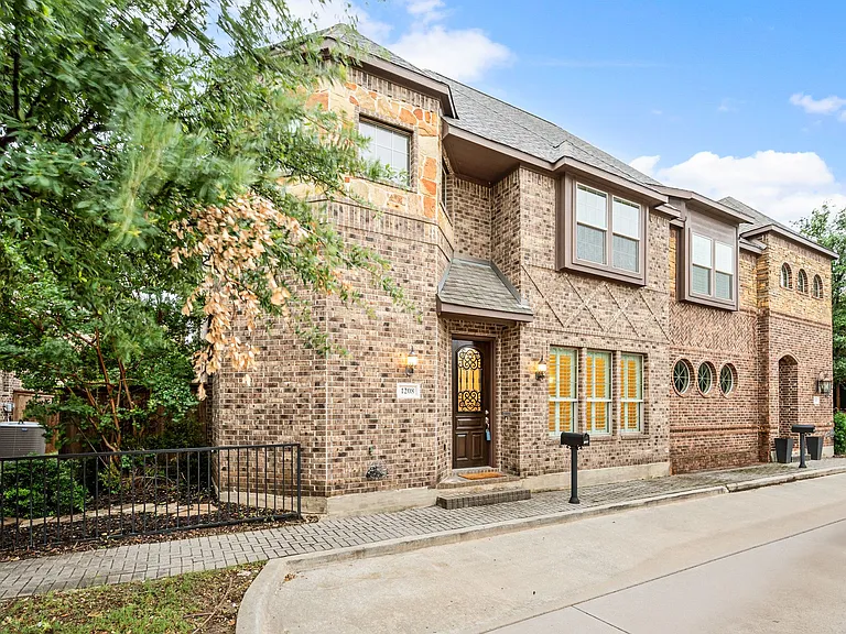1208 Prescott St — Photo 16