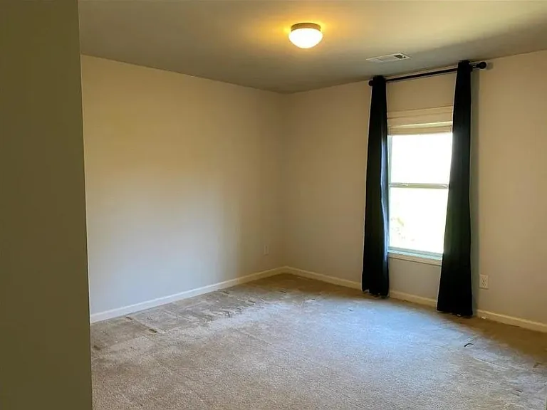 1030 Delo Ln — Photo 24