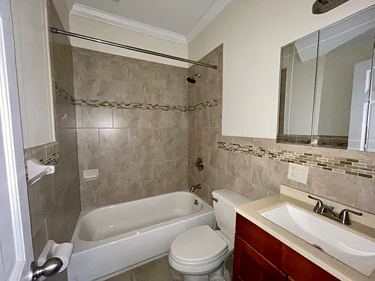 Rented by Oxford Property Group | media 23