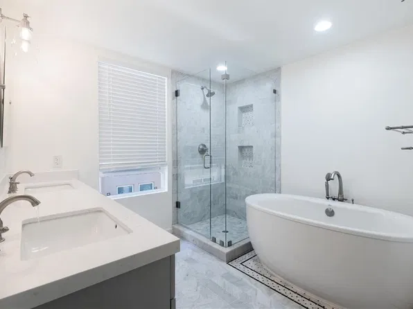 6020 Seabluff Dr Unit 130, Playa Vista, CA 90094
