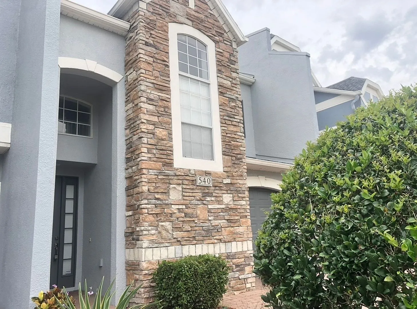 Move In Now!Water View!! Stunning 4 Bedroom + Loft, 2.5 Bath Townhome Gated Community In Avalon P... — Photo 2