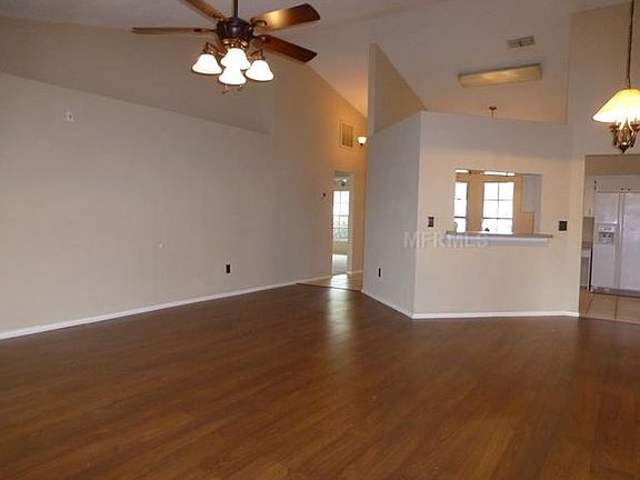5th image of 11818 Sweetpea Ct