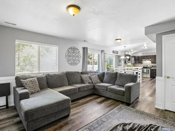 933 N 1430 E, Tooele, UT 84074