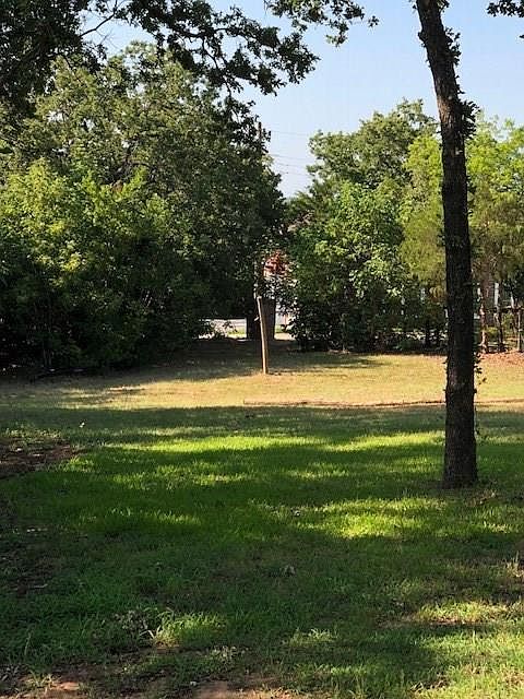 1st image of 2433 Lakeshore Dr