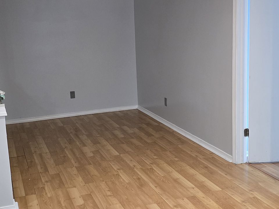 Dining room and/or study area