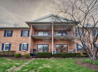 1612 Gardiner Ln APT 216, Louisville, KY 40205