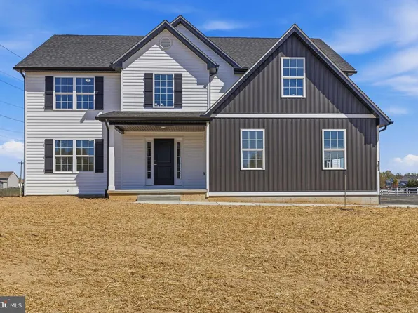 107 Nicholas Ct, New Castle, DE 19720