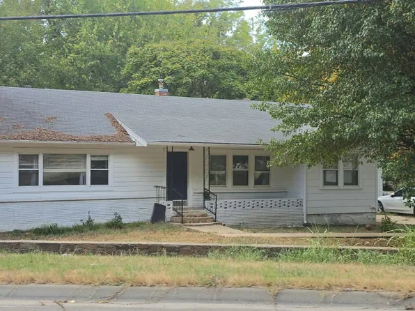 1781 N Old Wire Rd, Fayetteville, AR 72703