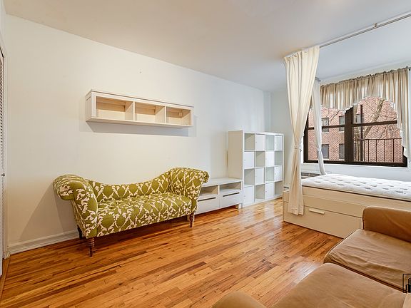 5th image of 229 E 29th St APT 3J
