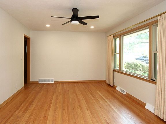 2nd image of 706 N 58th St