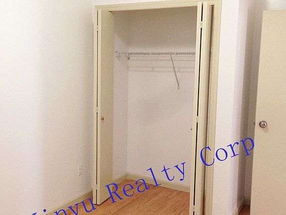 4th image of 91 Eldridge St APT 4
