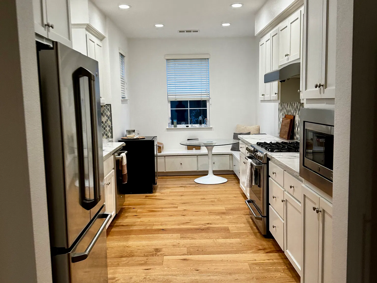 3 bed, 1869 sqft, $6,500 — Photo 3