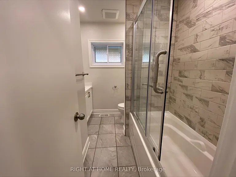 4 Trophy Dr #MAIN FL — Photo 15