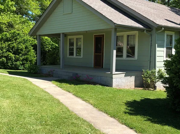 91 Snow Hill Church Rd, Candler, NC 28715