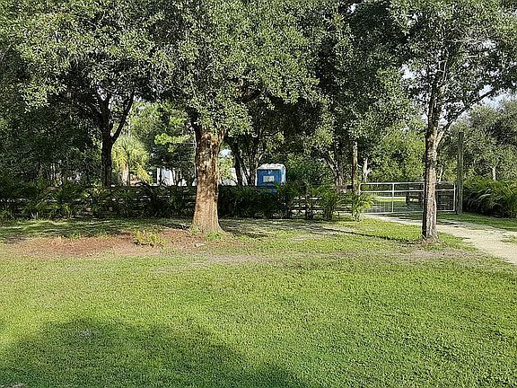 3rd image of 6187 Sweden Blvd