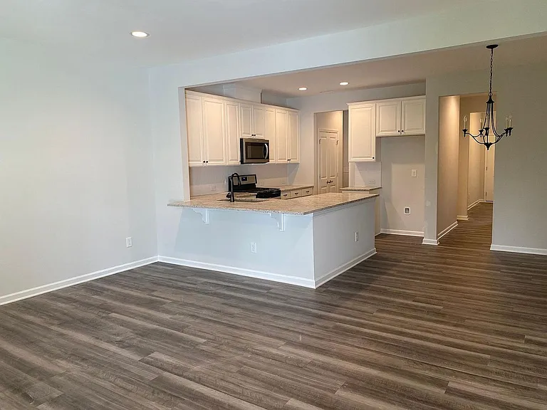 1351 Fitchie Pl — Photo 3