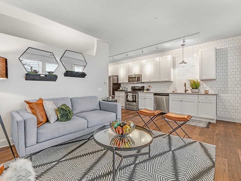 2nd image of 130 Parsons Ave #130