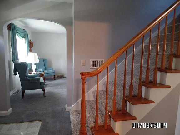 4th image of 1139 Evansdale Ave
