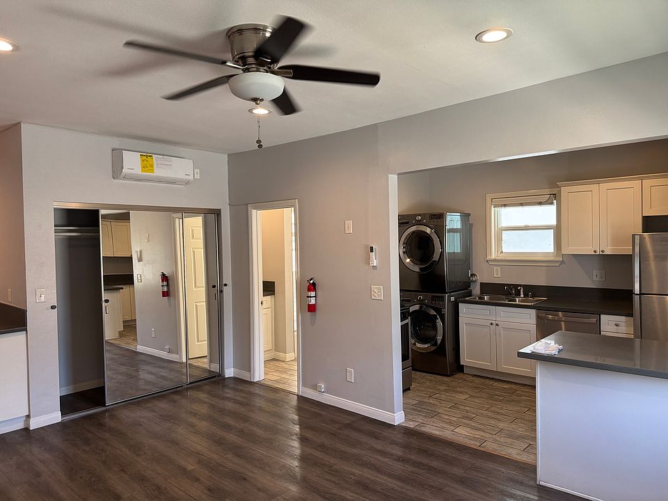 1st image of 3125 Walton Ave APT 4