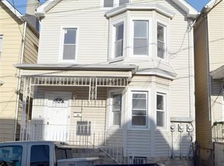 27 Chestnut St, Kearny, NJ 07032