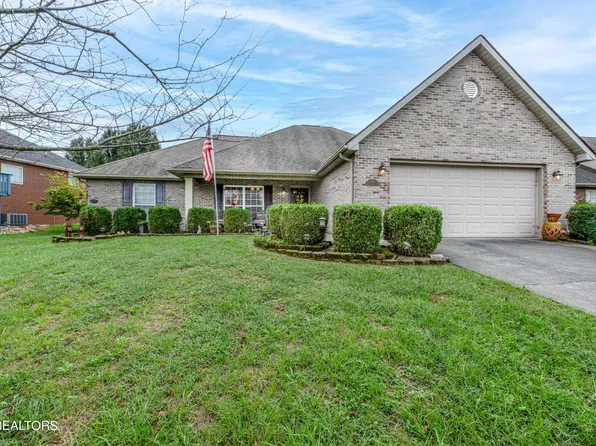 1812 Andy Ln, Maryville, TN 37803