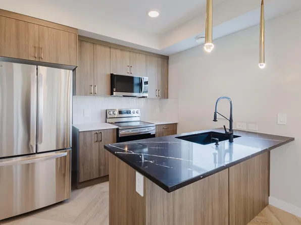 16231 19th Ave SW #42, Edmonton, AB T6W 5C6