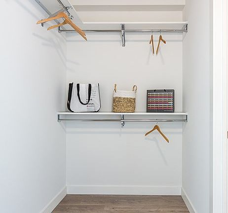 4th image of 730 W Sheridan Rd #312