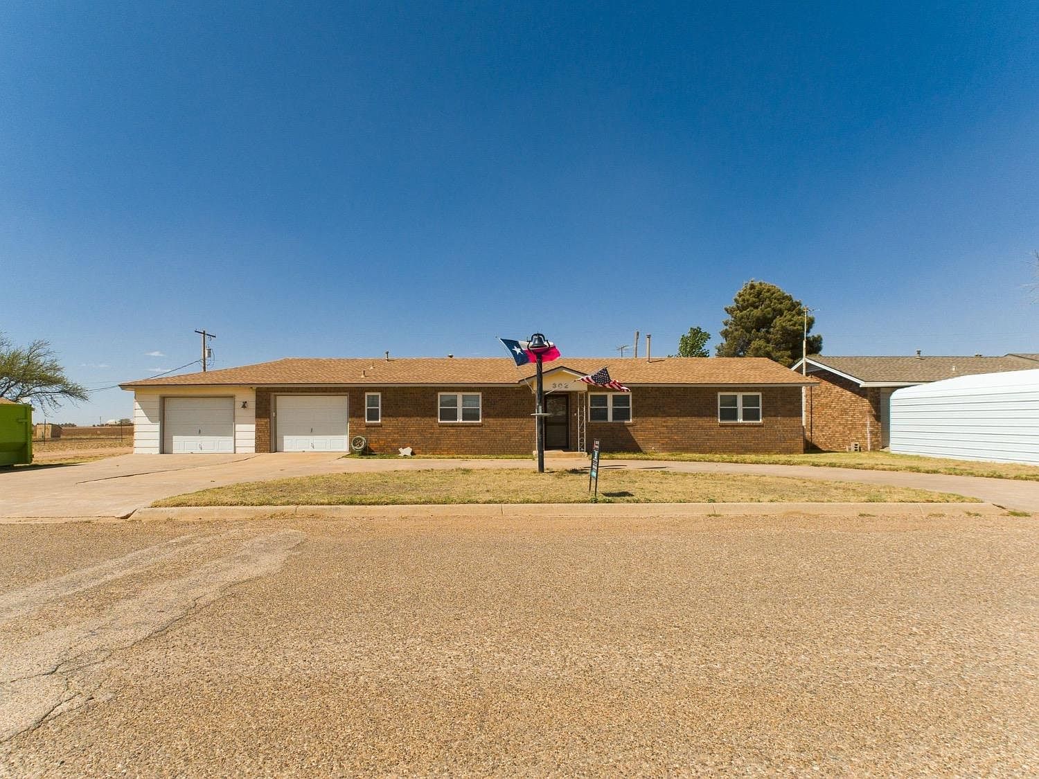302 E 9th St, Anton, TX 79313 Zillow