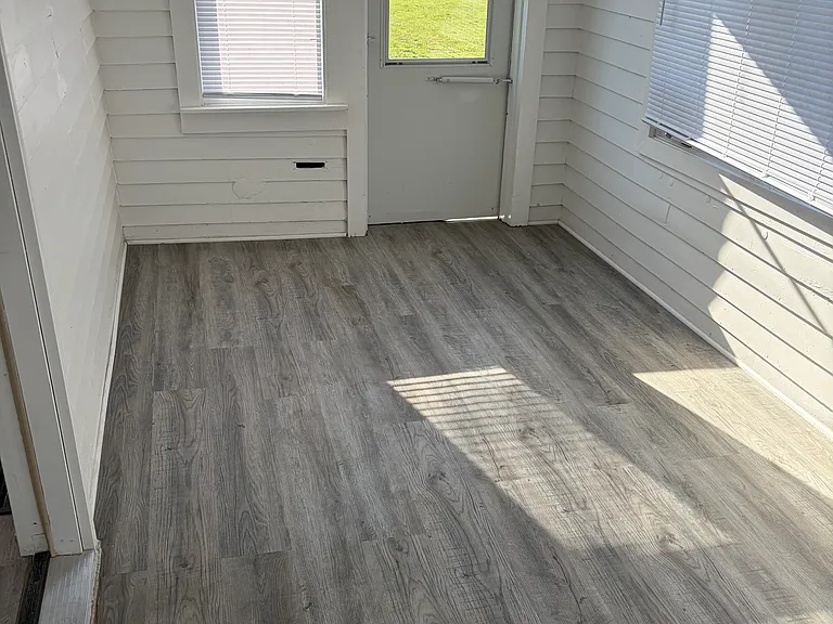 4024 Lafayette Rd — Photo 2