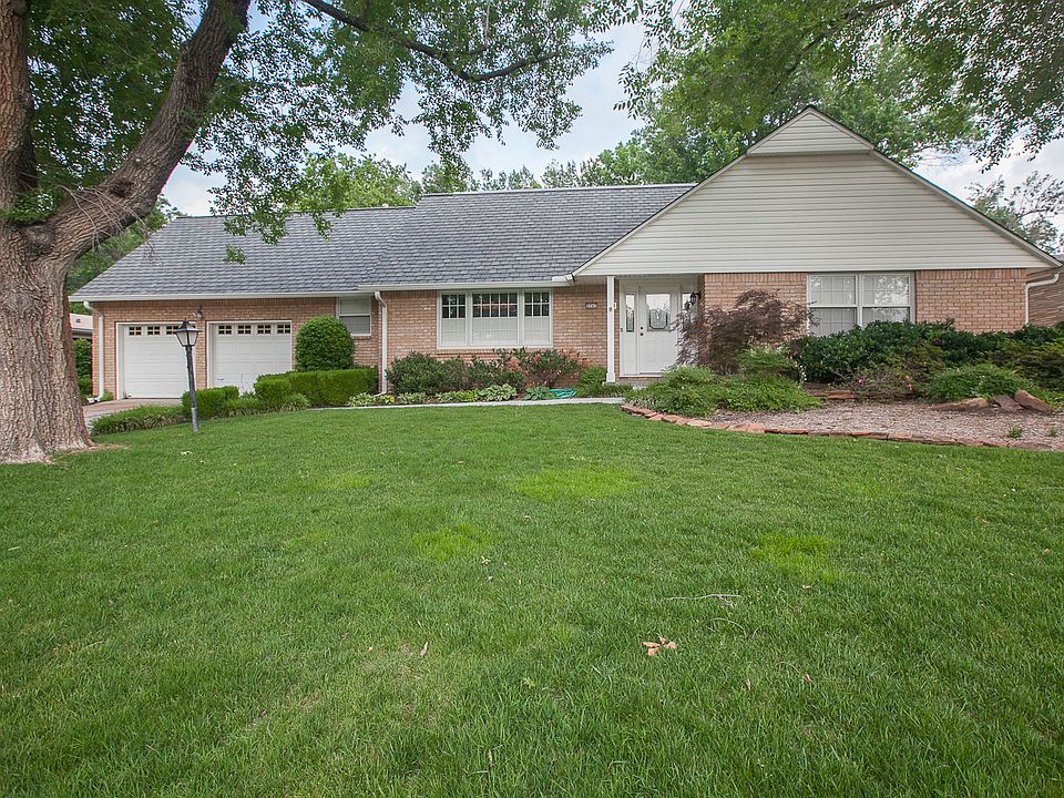 Mature trees at entrance