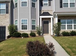 5170 Lincoln Dr, Fairburn, GA 30213