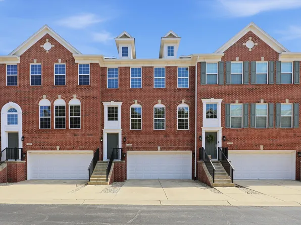 835 Ivy Ln, Carmel, IN 46032