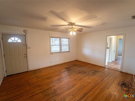 5th image of 1905 E Anaqua Ave