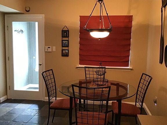 4th image of 18 Gina Ct #310