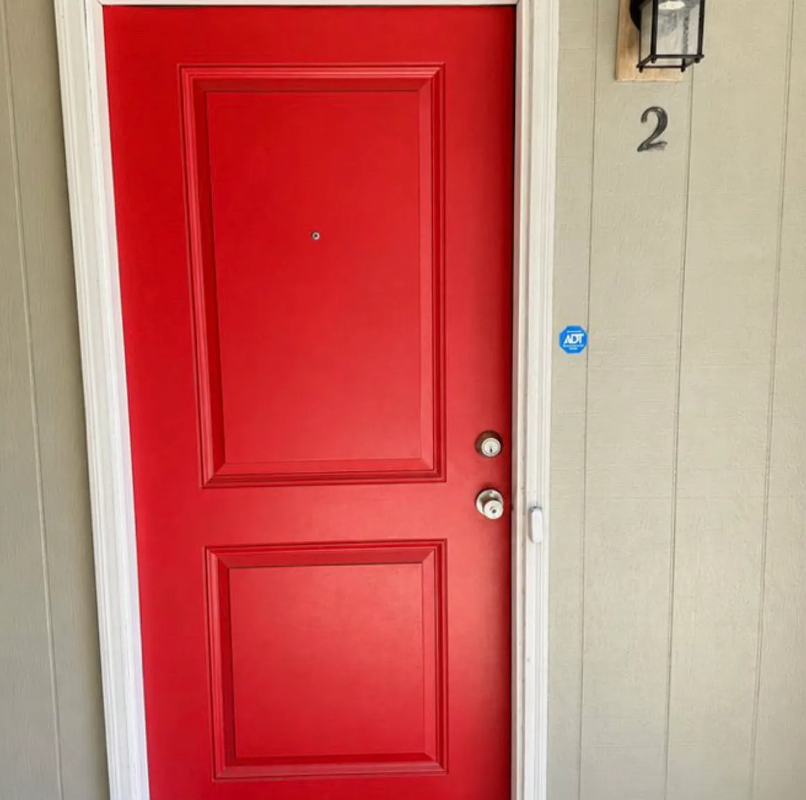 1862 Tryon Dr — Photo 3