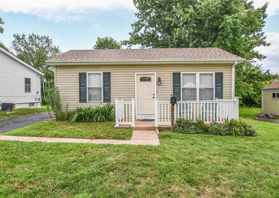 1st image of 208 La Motte Ln