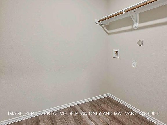 2nd image of 1026 Legrand St