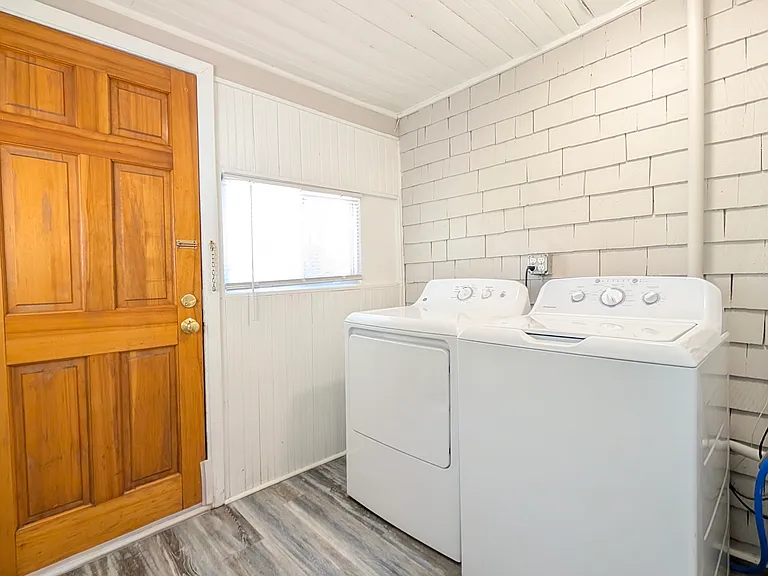 1016 W Cucharras St — Photo 22
