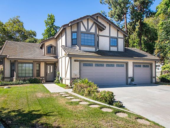 2nd image of 11853 Briarwood Ct