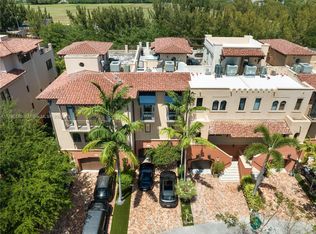 6222 Paradise Point Dr #6222, Miami, FL 33157