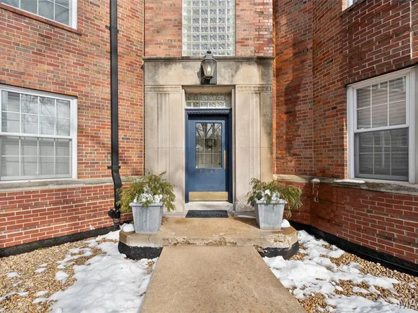 7545 Wellington Way APT 2B, Saint Louis, MO 63105