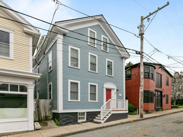 30 Prospect Hill St, Newport, RI