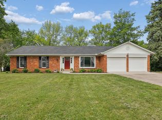 8049 Shade Tree Dr, West Chester, OH 45069